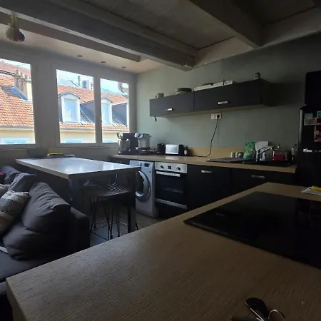 Appartement Au Coeur De La Ville 엑스레뱅